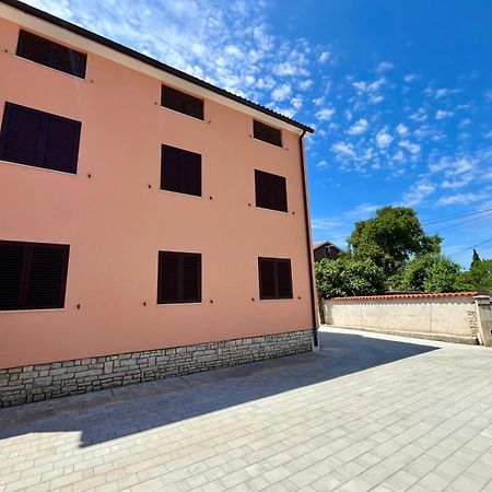 Mia Apartments Медулин Екстериор снимка